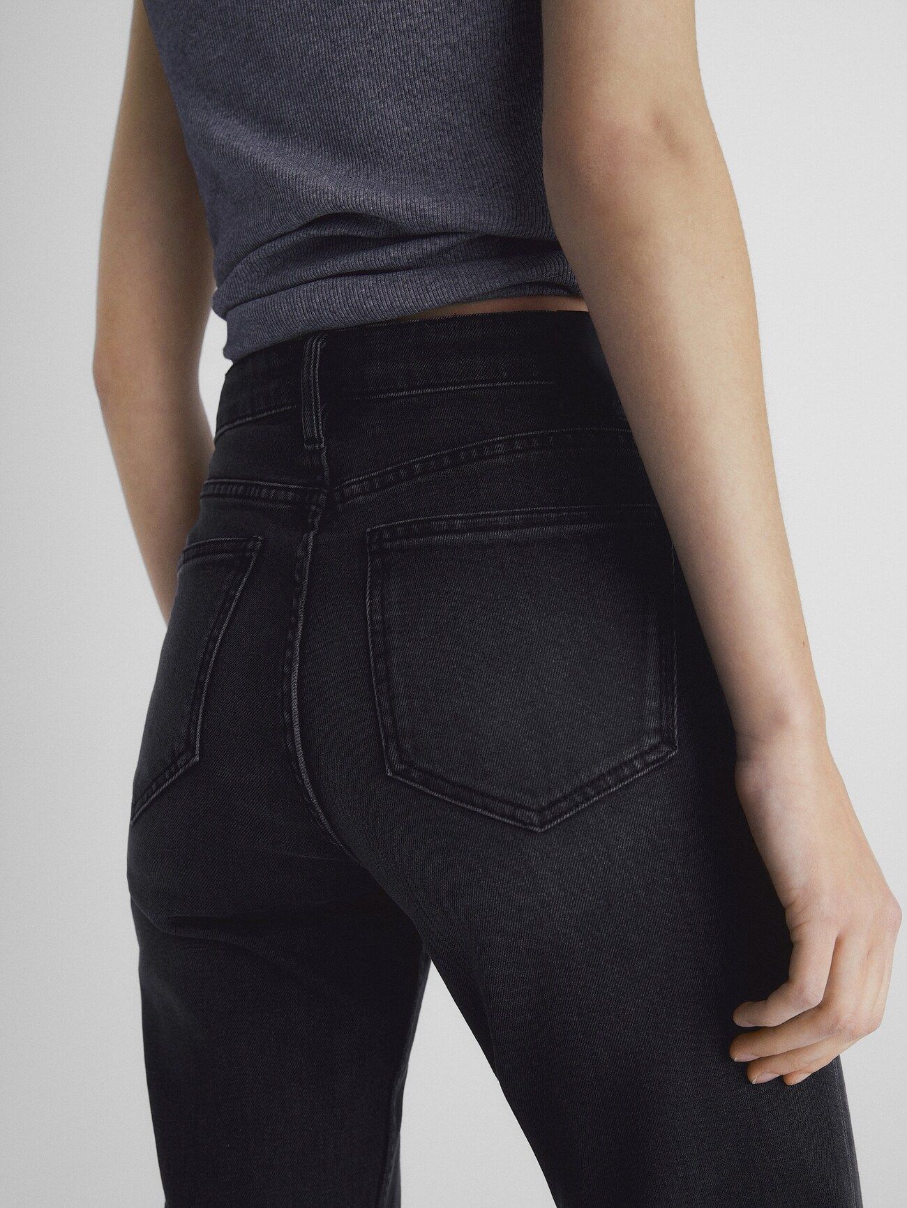 Mid-waist slim-cropped-fit jeans | Massimo Dutti (US)