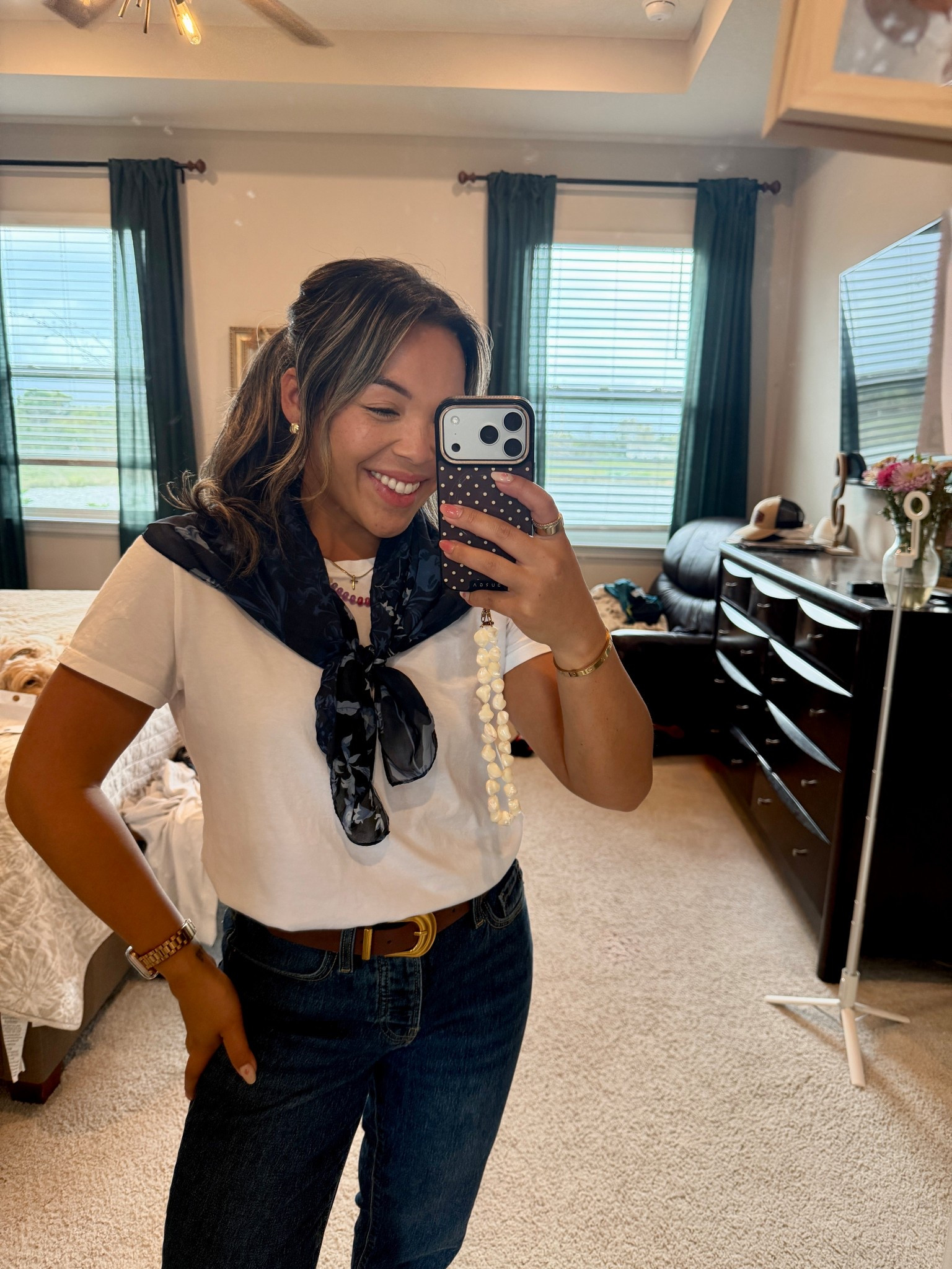 Tonight’s outfit! I love the scarf trend right now. You can wear it so many ways! I loveeee! 

#LTKootd #LTKgrwm #LTKspringtrends