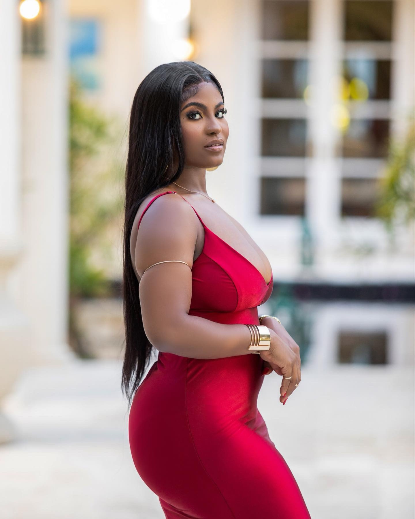 attachment: 10 images, lady in red 🌹


#LTKU #LTKFindsUnder100 #LTKStyleTip