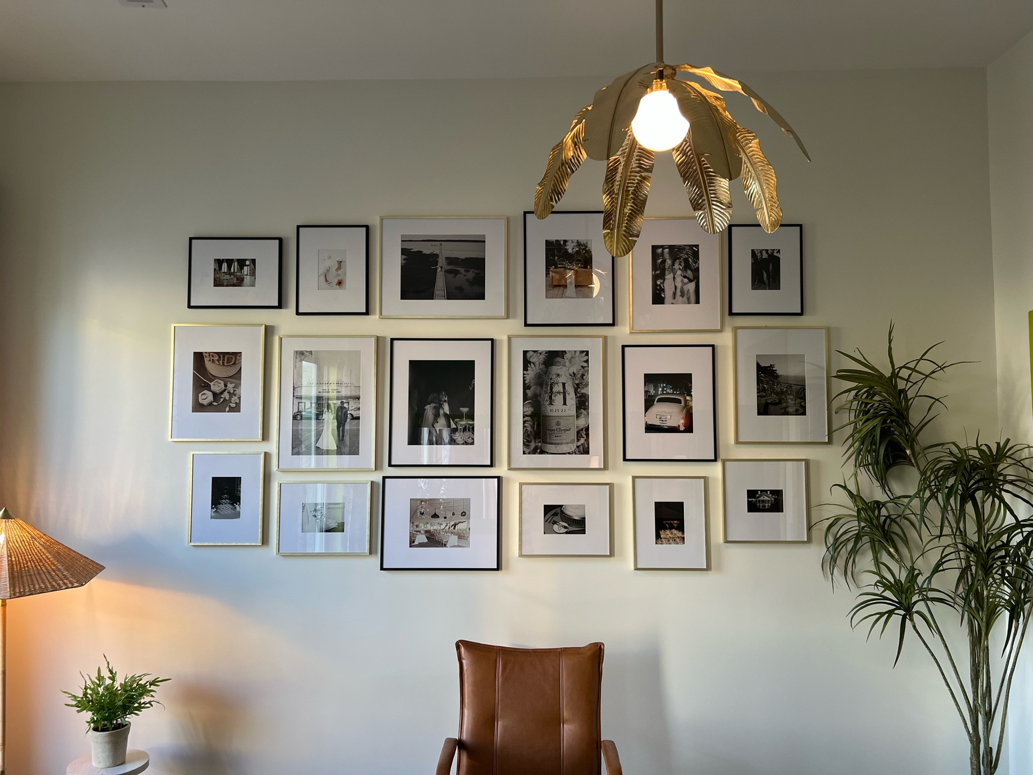 My go to picture frames when building gallery walls! Consistent and affordable 👌🏼 
