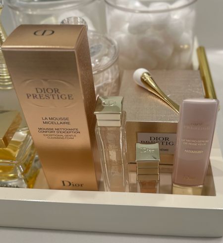 The most luxurious skincare routine

Dior Prestige Skincare

Moisturizer 
Eye serum
Skincare serum
Face cleanser

#LTKbeauty #LTKFind #LTKGiftGuide