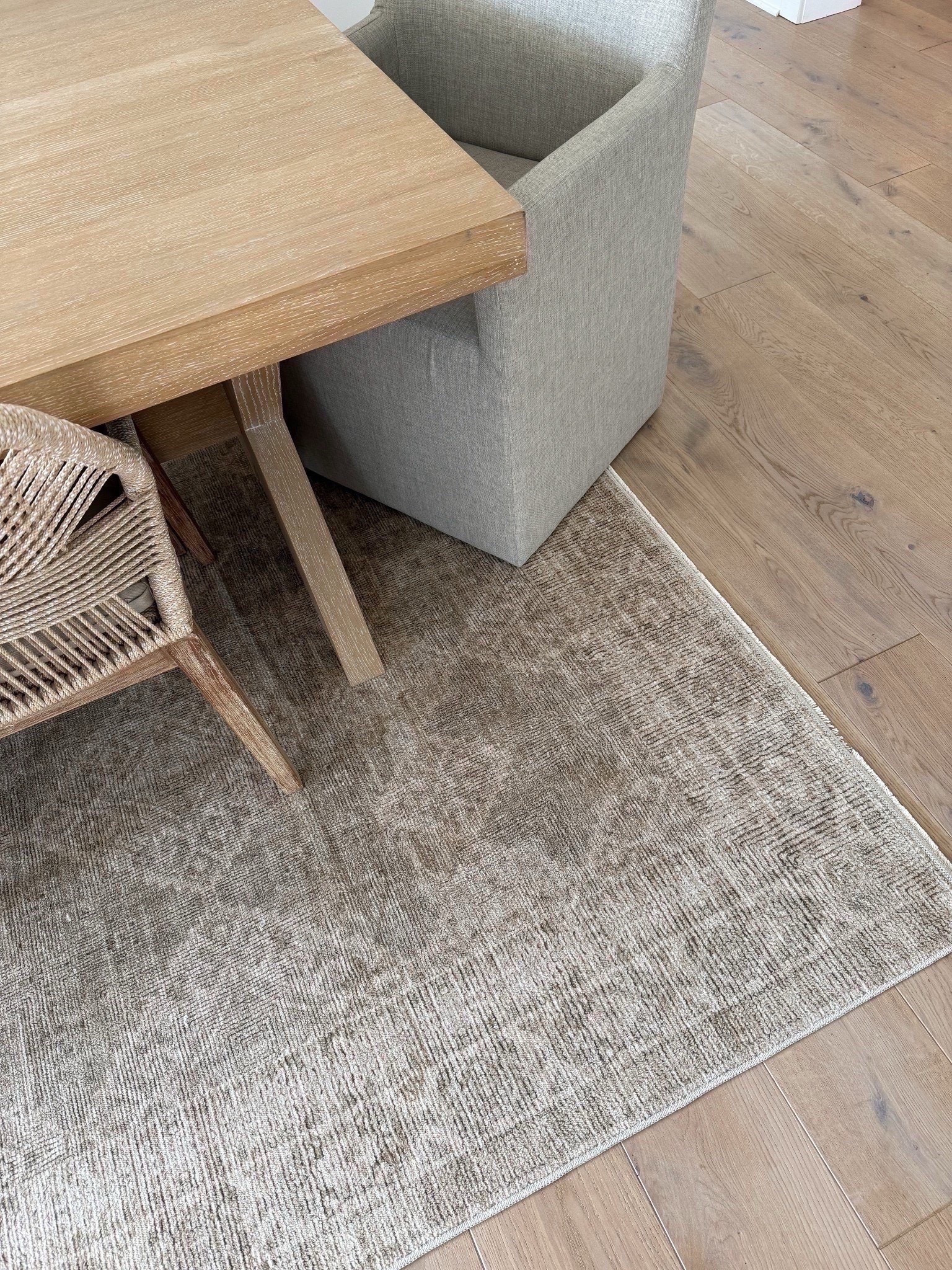 Area rug, neutral rug, vintage rug, Wayfair rug, dining room rugg



#LTKSaleAlert #LTKHome