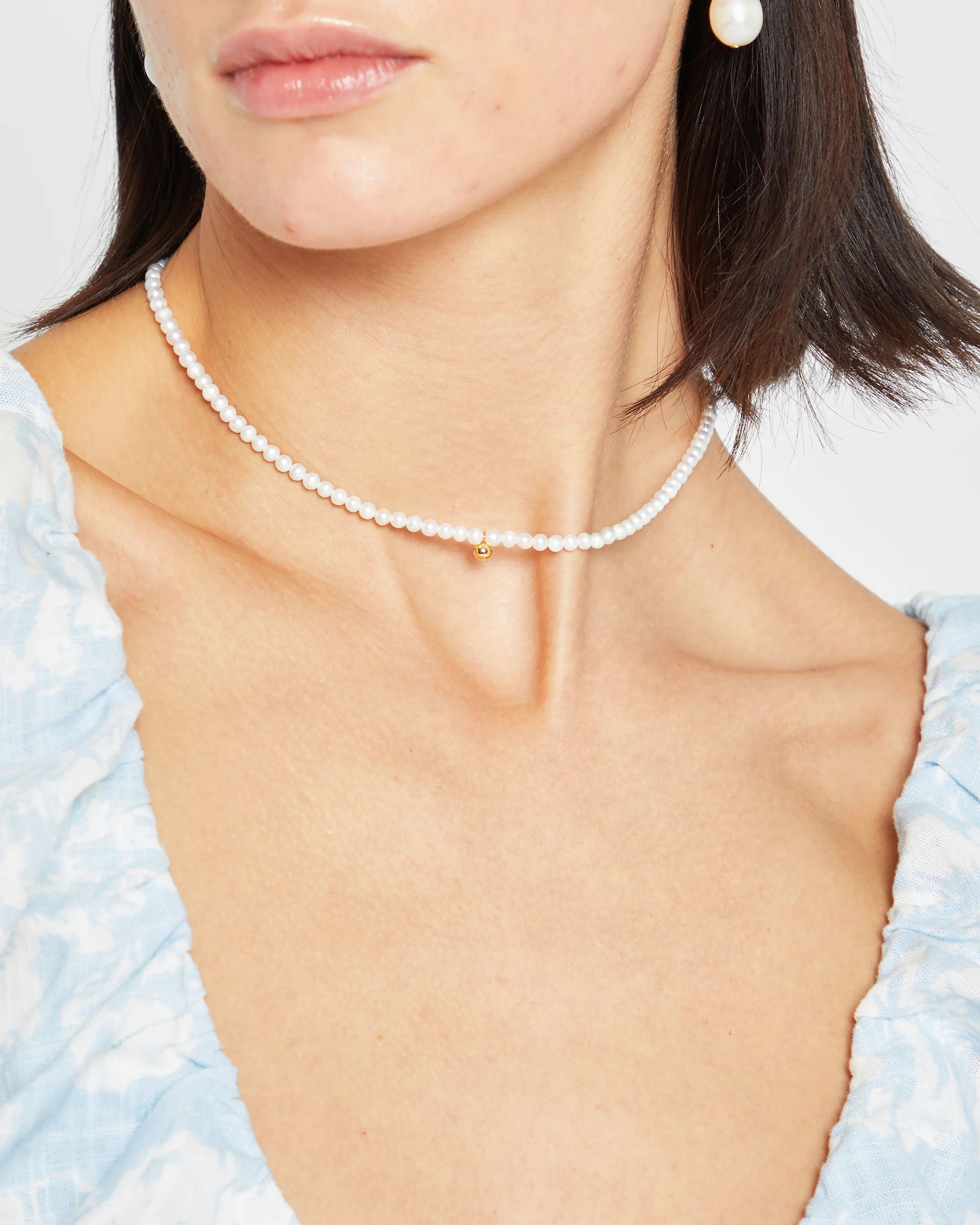 Delicate Gold and Pearl Necklace | Few Moda