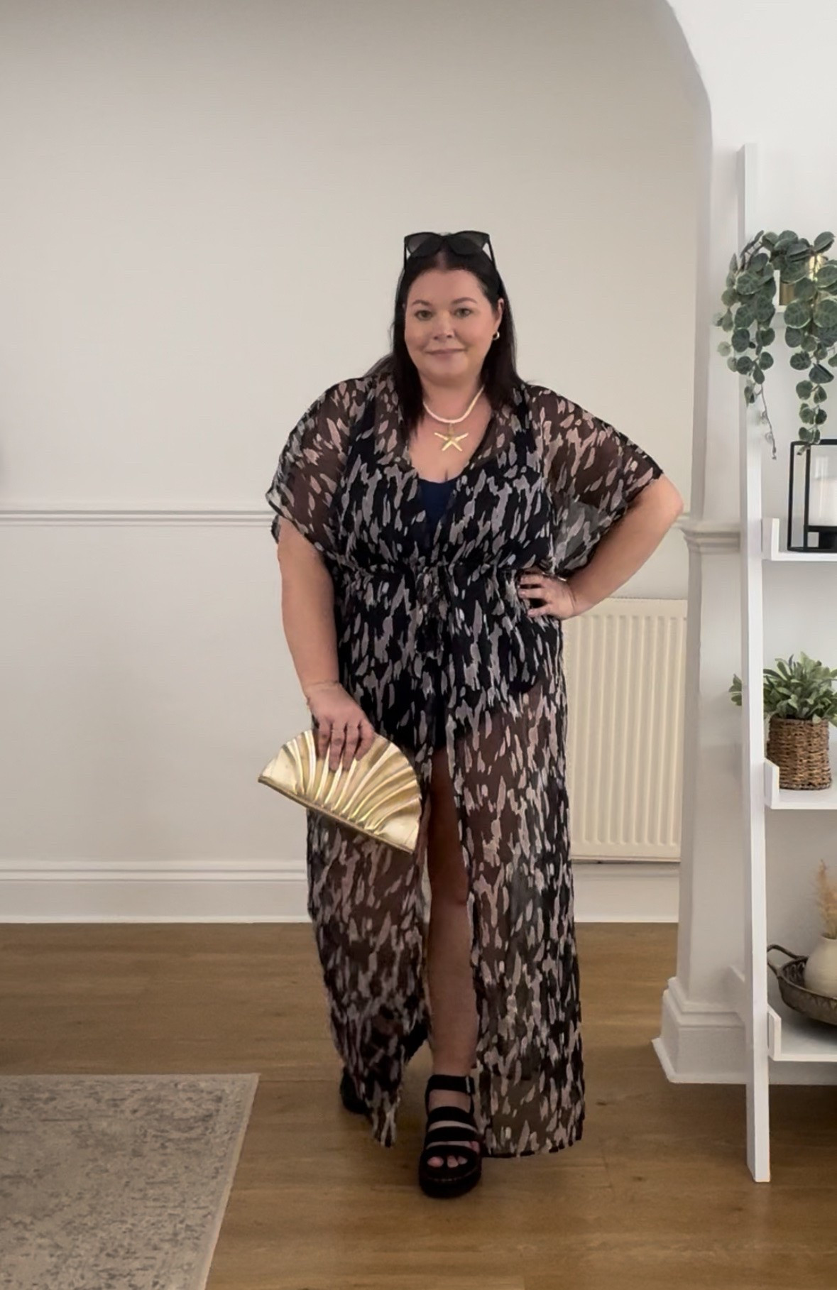 Curvy Summer Holiday Pool Party Cover Up Outfit

#LTKuk #LTKsummer #LTKplussize