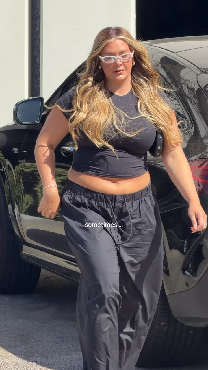 sometimes all you need is retail therapy 🛍️ wearing an xl in these pants & large in my top!

#LTKootd #LTKMidsize #LTKTall