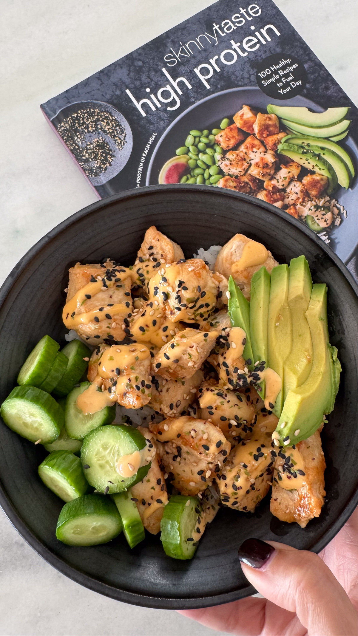 High Protein Chicken Poke Bowl Recipe 🥑🍚

This high protein chicken bowl is perfect for meal prep and easy weeknight dinners. Made with juicy chicken, rice, avocado, and fresh cucumbers, it’s a balanced, protein-packed meal that keeps you full for hours.

✔️ 30g+ protein
✔️ Easy healthy dinner
✔️ Great for health goals
✔️ Easy

Find this recipe and 100 more high-protein dinner ideas in the Skinnytaste High Protein Cookbook. 

 #LTKfitnessgoals #LTKselfcare #LTKfoodie