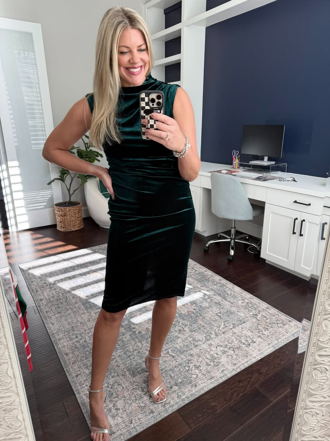 Great dress for holiday gatherings! 💚❤️ 

 #LTKHoliday #LTKOver40