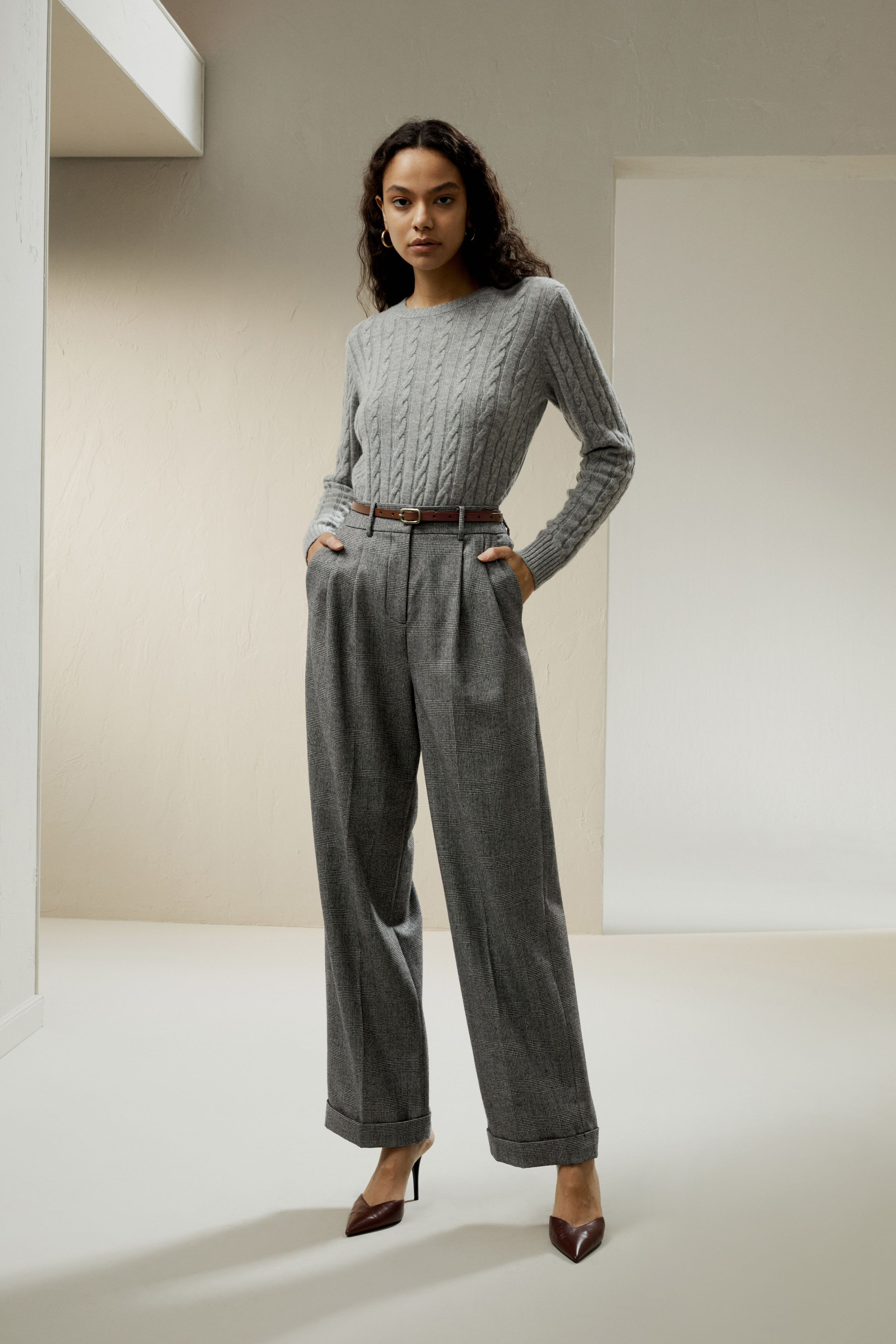 Classic Cable Knit Sweater with Ribbed Edges | LILYSILK