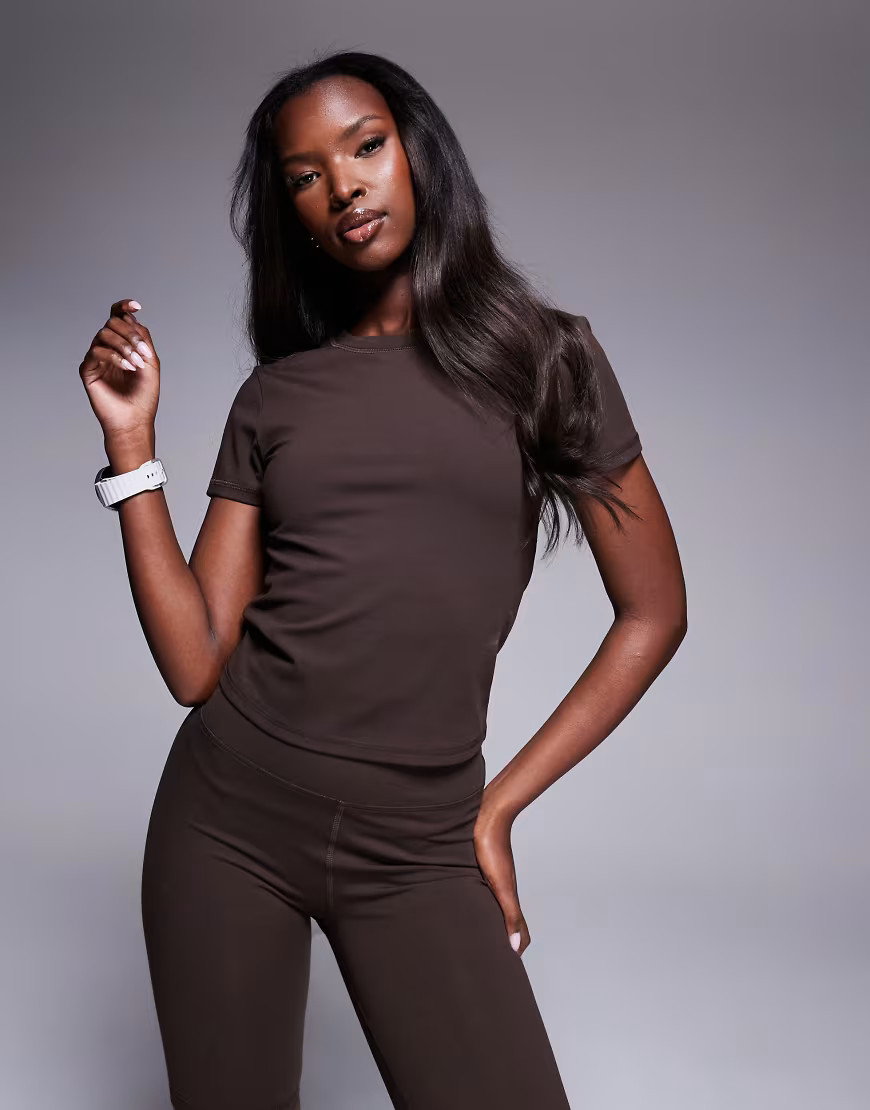 4505 Icon soft touch studio baby t-shirt in chocolate-Brown | ASOS (Global)