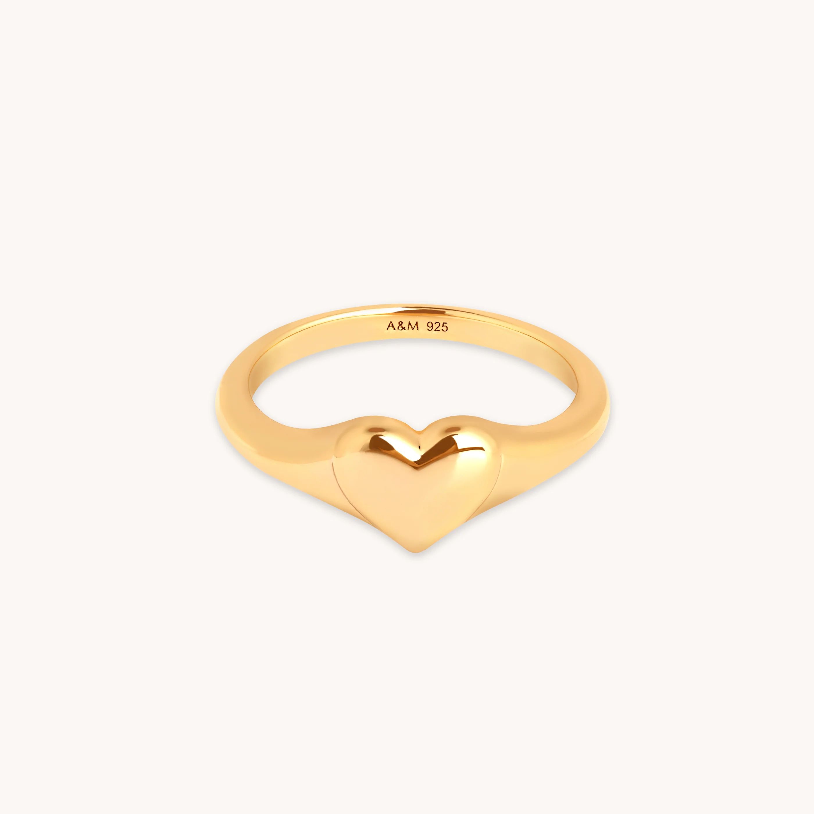 Heart Signet Ring in Gold | Astrid and Miyu
