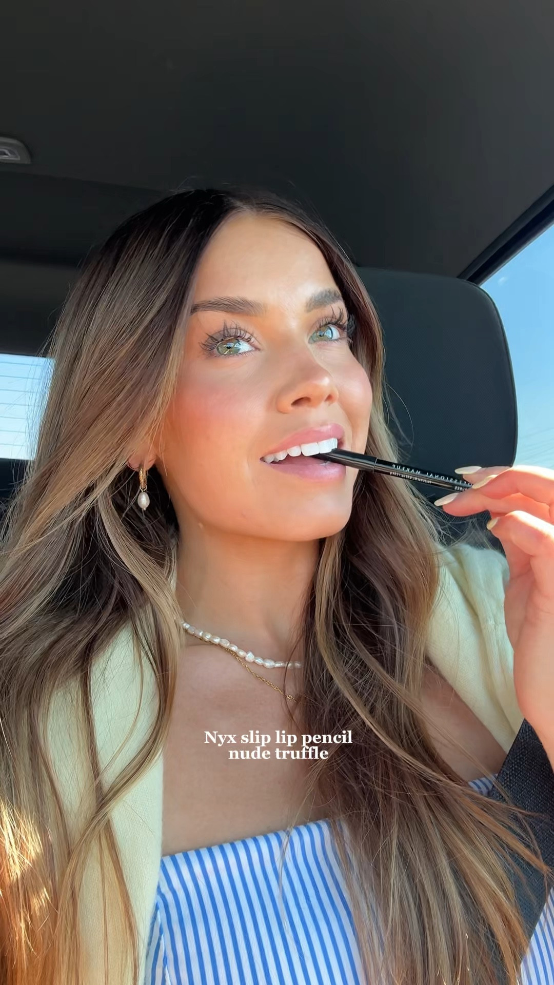 Drugstore pink and glossy lip combo !! 


#LTKmorningroutine #LTKselfcare #LTKBeauty