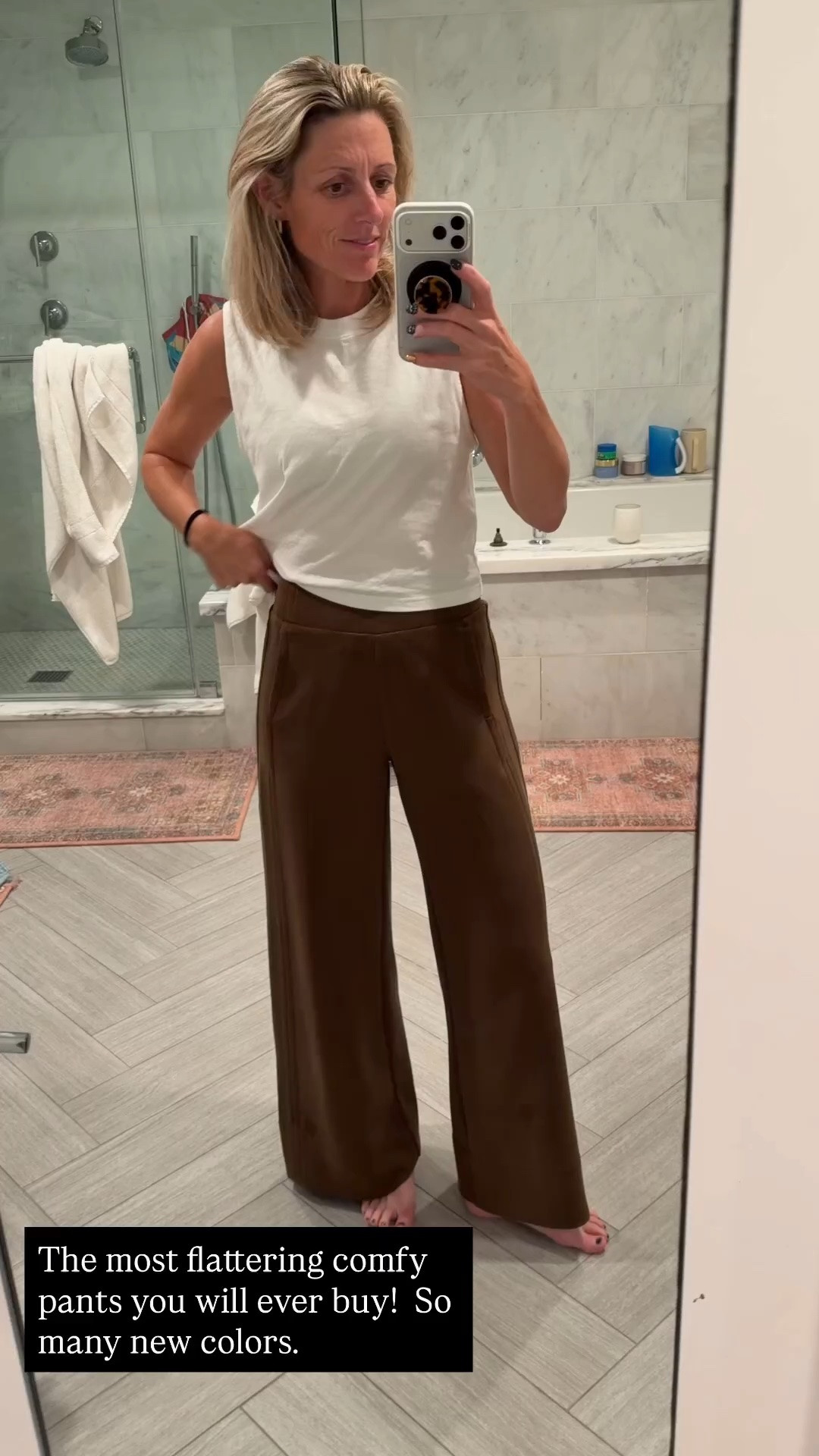 Seriously the most flattering comfy pants!  With plenty of stretch.  So many new colors!  My go to sports mom outfit. 

#falloutfits #weekendoutfits