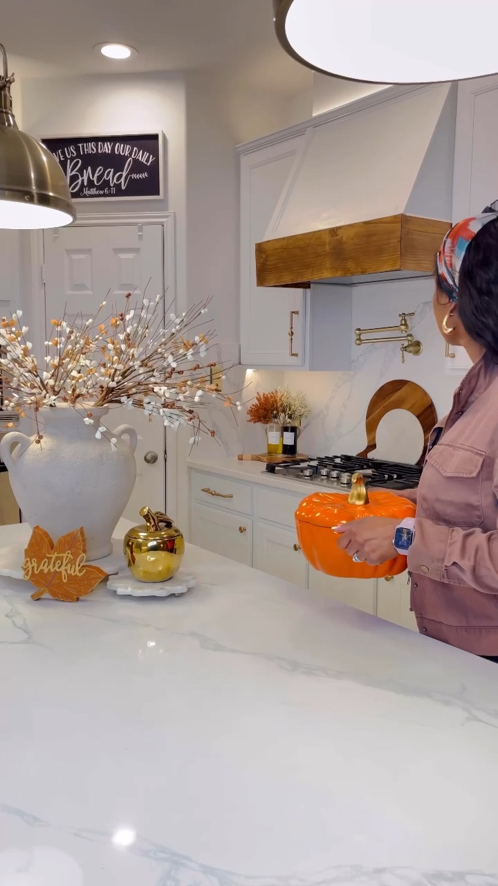 Sho the links below 🍁🍂⬇️

#LTKHome #LTKStyleTip #LTKSeasonal