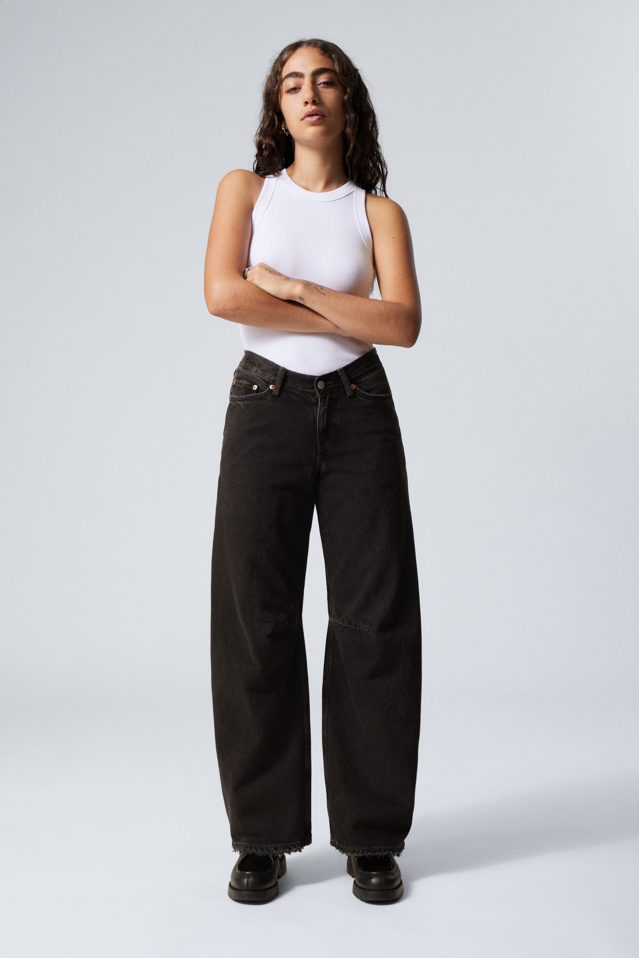 Low Waist Loose Wide Jeans | Weekday