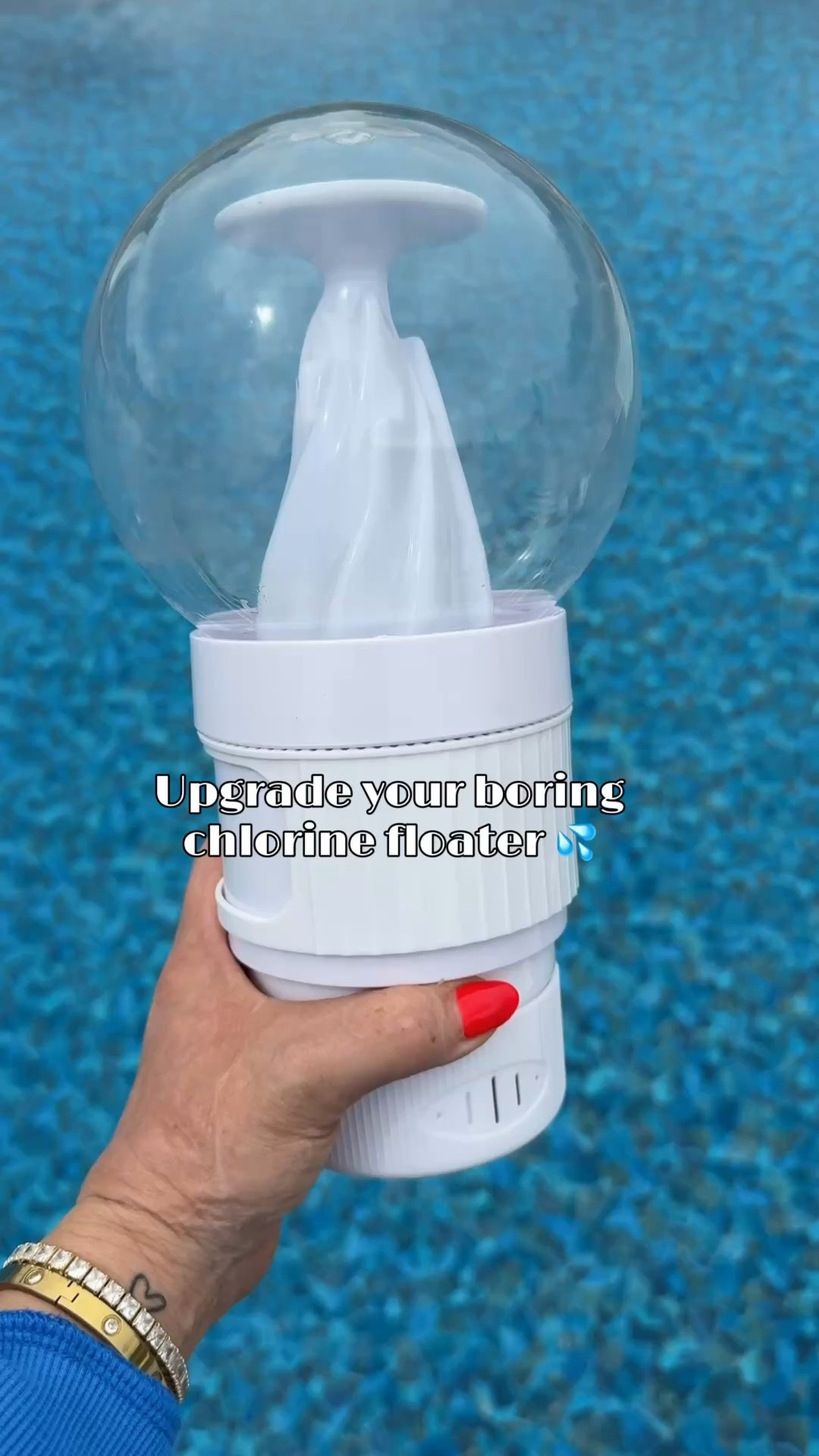 Upgraded my basic chlorine floater to one that actually looks cute in the pool. It works as a solar lantern at night, so it’s practical during the day and gives the pool a fun little glow after dark.

#PoolFinds
#PoolLantern
#SolarLantern
#ChlorineFloater
#PoolMustHaves
#BackyardFinds
#SummerPool
#PoolEssentials
#AmazonFinds
#OutdoorLiving
#SummerFinds
#LTKFinds