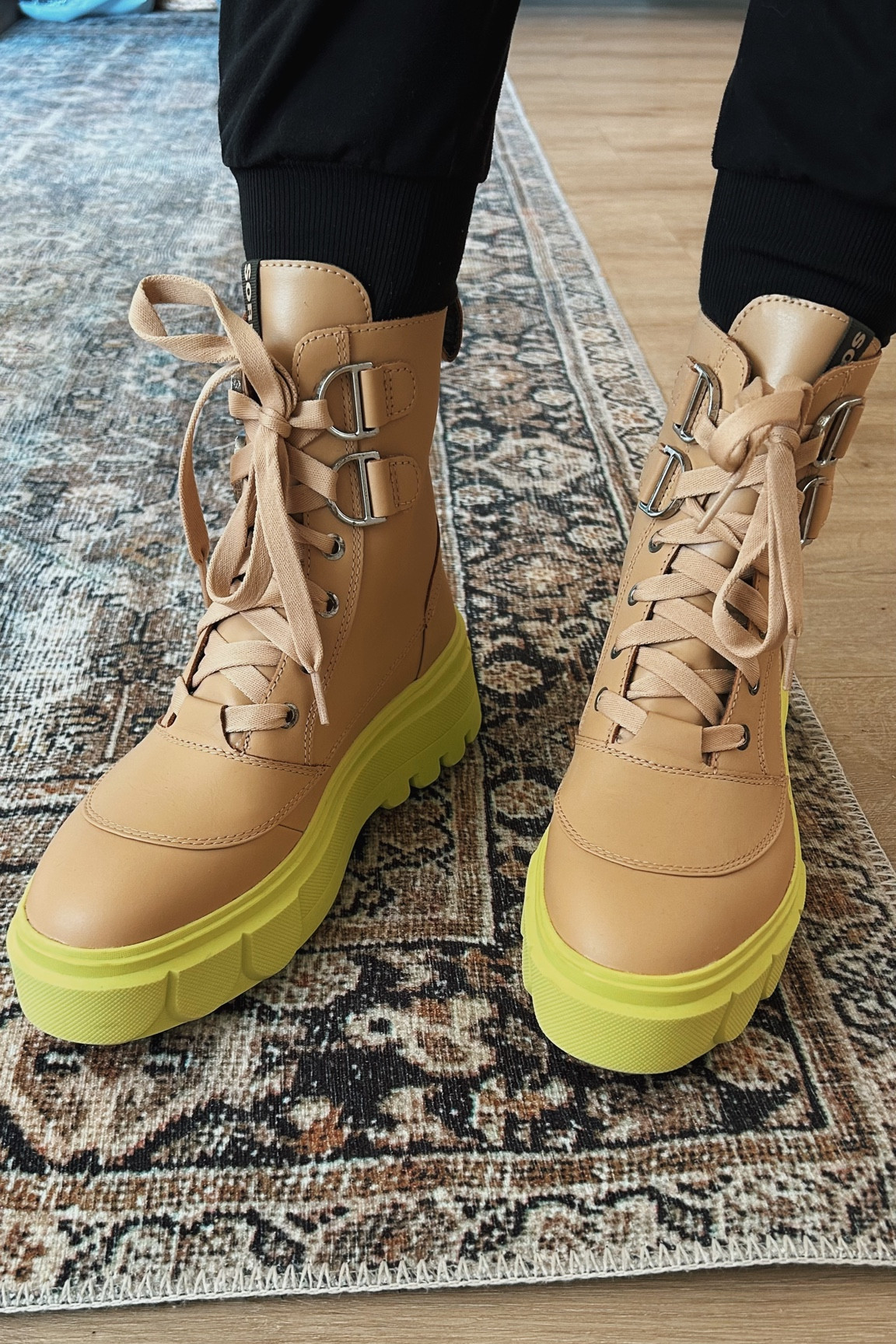 Ok.. I’m ready for winter now. But only because I get to wear these snow boots. That’s it. 

#LTKGiftGuide #LTKshoecrush