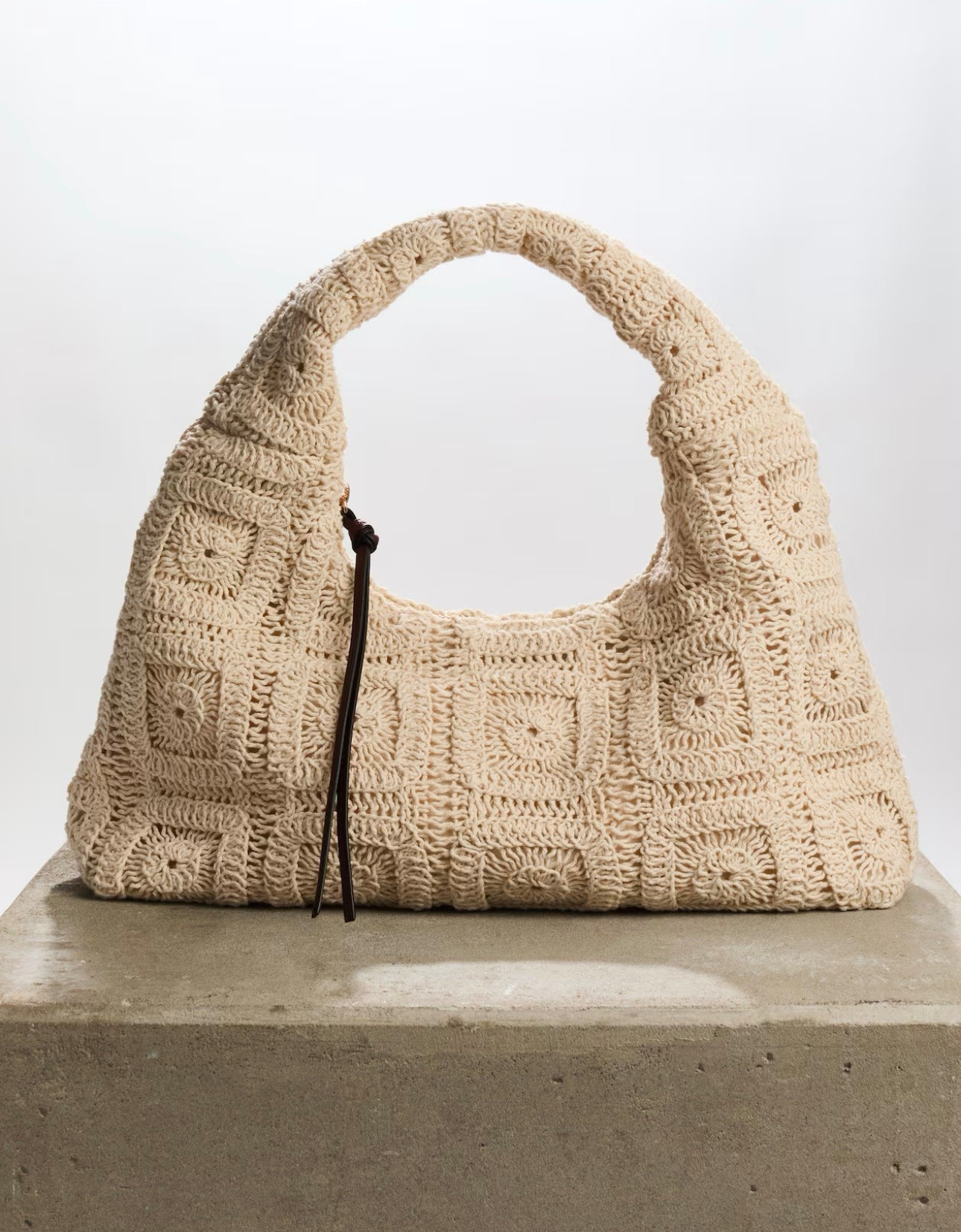 Crochet spring/summer bag!!

#LTKWorkwear #LTKSaleAlert #LTKTravel