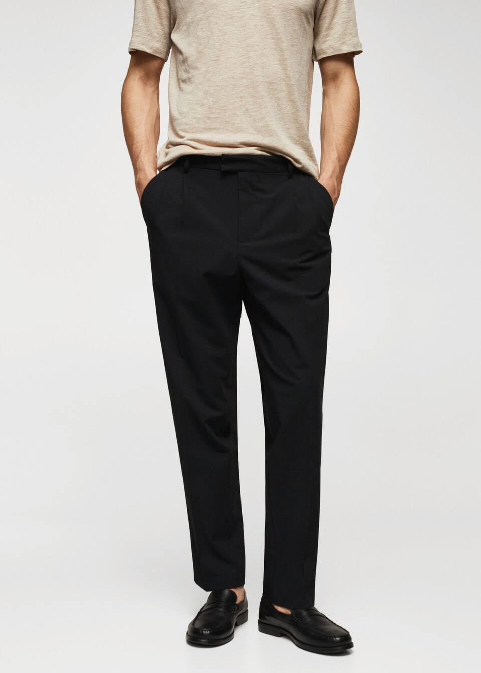 Regular fit pleated cotton trousers -  Men | Mango Man USA | MANGO (US)