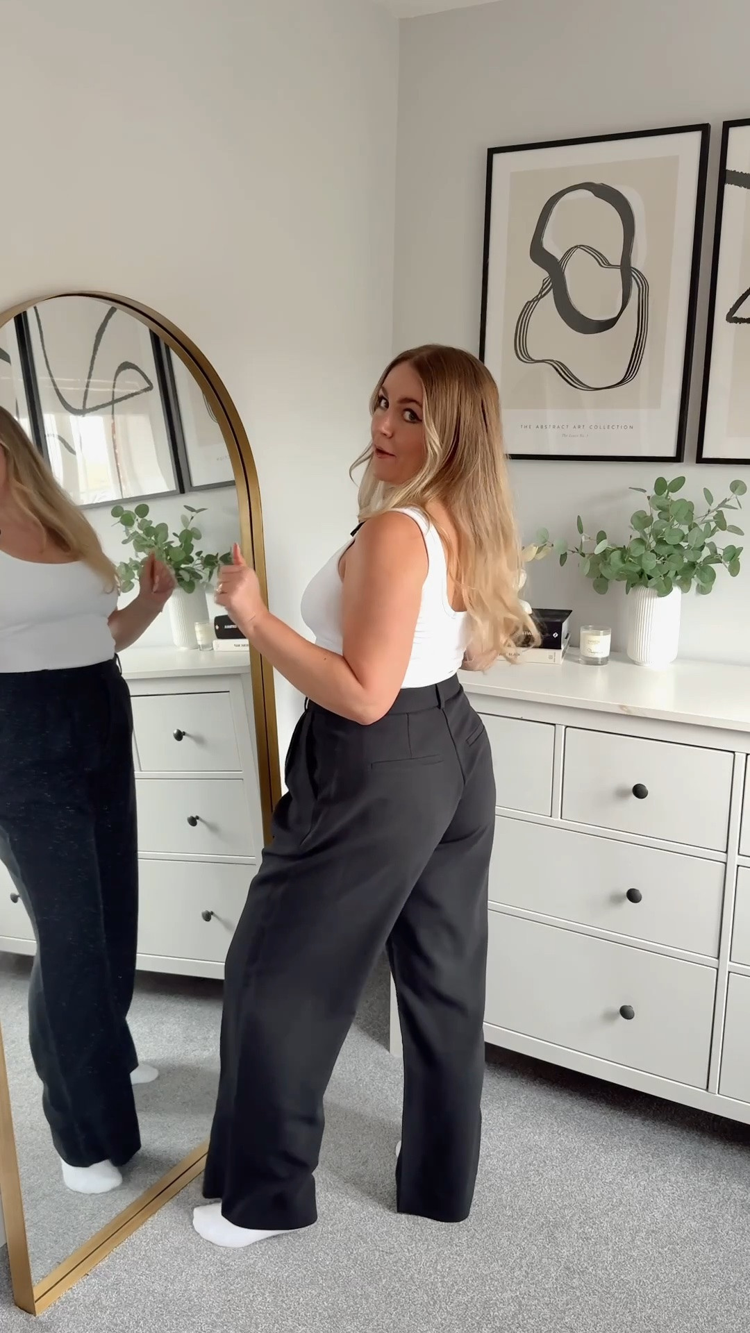 The best black trousers for the girlies with curves 🖤 episode 2 of ‘Jade’s Style Hotline’ and there’s no gate keeping here! I wear a 31R and I’m 5ft4 and a UK size 12/14 for reference

#LTKautumn #LTKuk #LTKmidsize