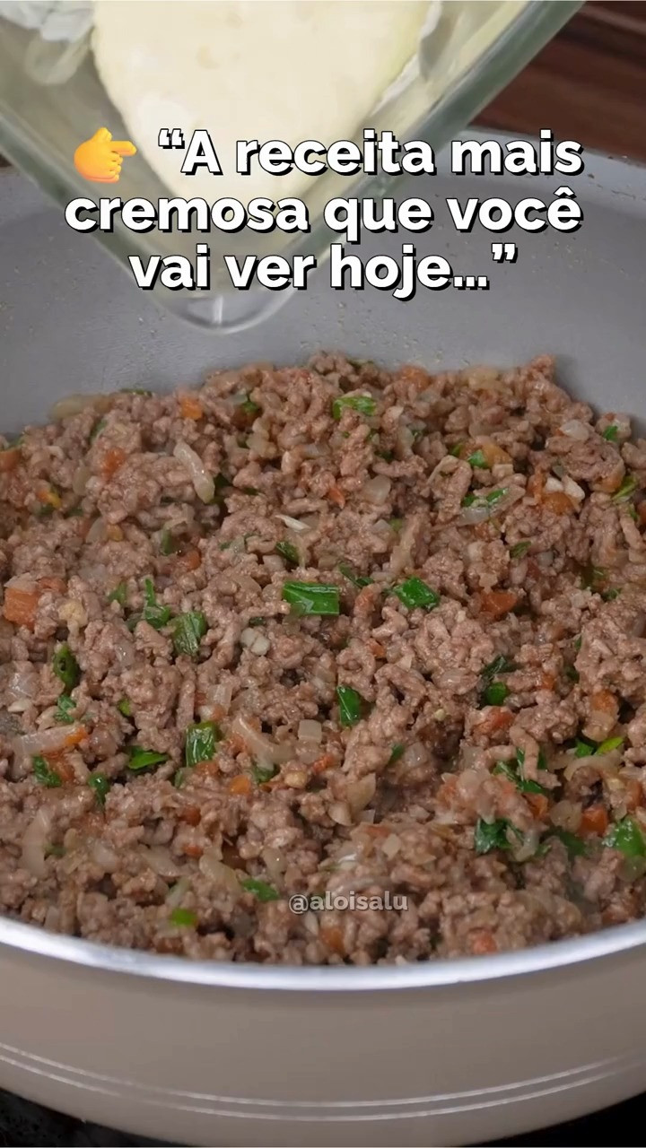 🍽️ Receita Conforto: Fricassê Cremoso de Carne Moída
Uma receita prática, cremosa e perfeita para servir em momentos especiais ✨
💛 Combinação perfeita de:
 • Carne bem temperada
 • Creme super aveludado
 • Queijo gratinado
 • Crocância da batata palha
🛒 Ingredientes principais:
 carne moída, milho, requeijão, creme de leite, queijo e temperos simples.
👉 Receitas assim transformam qualquer refeição em um momento especial.
#fricasse #carnemoida #receitafacil #almococaseiro #receitasfaceis #comidacaseira #fricassecremoso #cozinhabrasileira #receitadeliciosa #comfortfood

 

 #LTKcasamento #LTKpromo #LTKhome