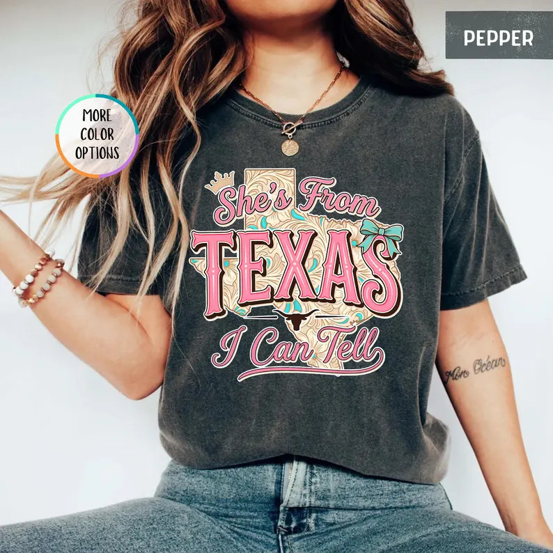Comfort Colors® She's From Texas I Can Tell Shirt, Floral Texas Map Tshirt, Coquette Texas Girl ... | Etsy (DACH)
