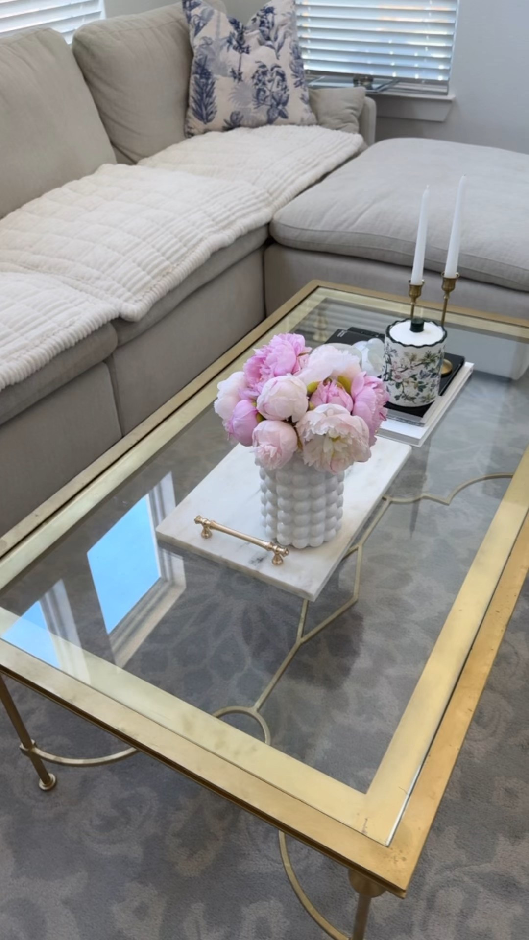 The most gorgeous faux peonies! 🌸

Home decor, faux florals, coffee table decor, home styling, home items, coffee table books

#LTKStyleTip #LTKHome