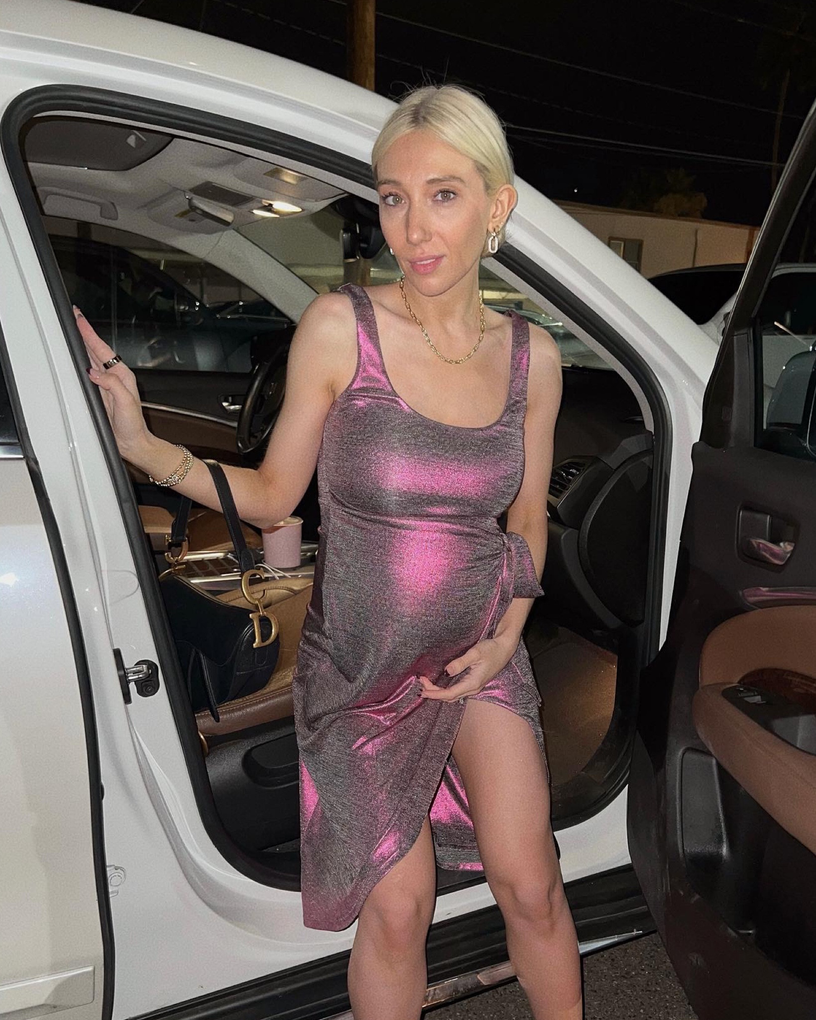 Wearing size XS - stretchy for bump

#LTKfit #LTKHoliday #LTKbump