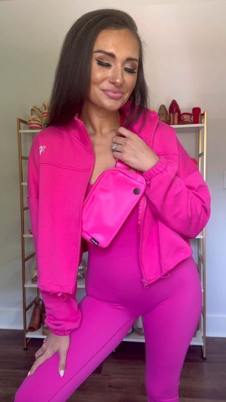 Pop of pink or head to toe? The lineup from FBF Body makes it so fun to layer or add your pop of personality with a subtle piece! This bodysuit is buttery soft and would be perfect for workouts or everyday. My belt bag comes in tons of colors, linked up here! Use code “NICOLLETTEVIZUE” for an extra discount  

#LTKActive
