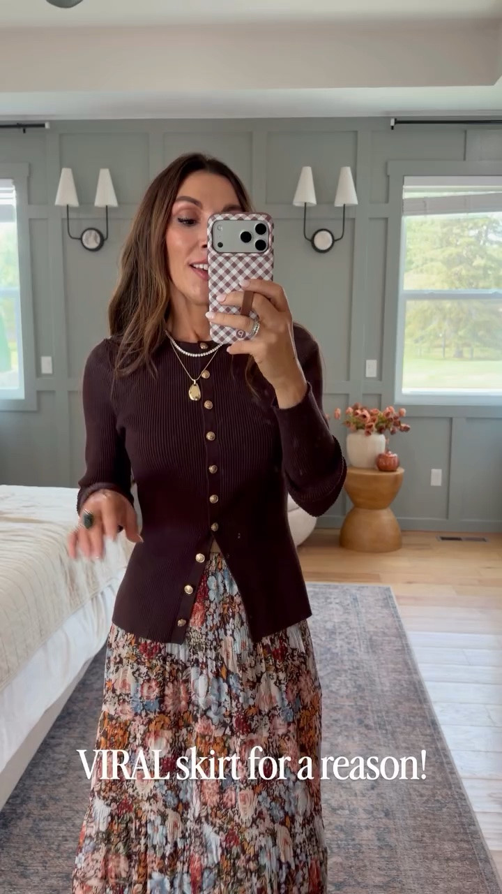 Classics I’ll repeat forever

#LTKWorkwear #LTKSeasonal #LTKmomlife