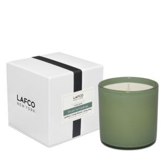 Fresh Cut Gardenia Signature Candle, 15.5 oz. | Bloomingdale's (US)