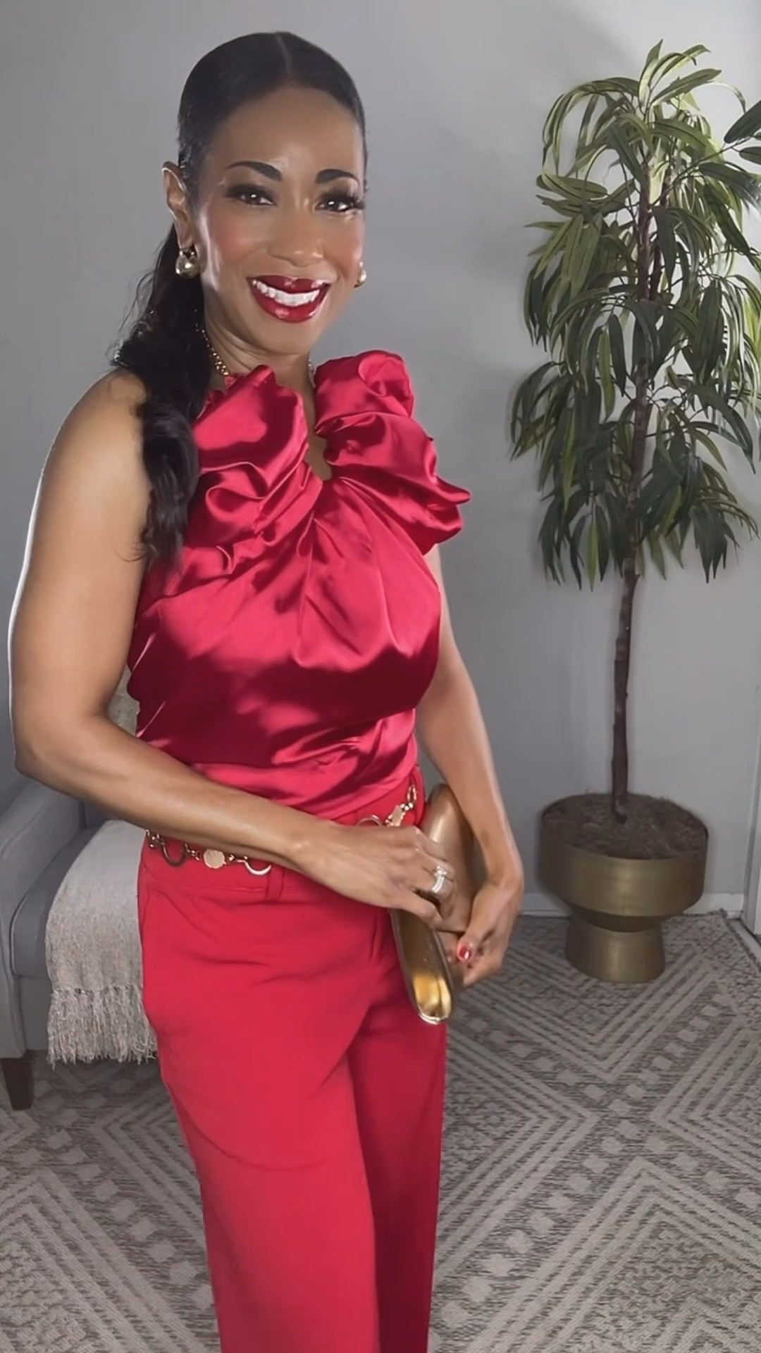 Fashion hack: Turn a satin button down shirt into a ruffle halter top for the holidays♥️