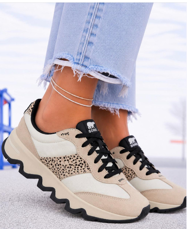 🚨 GIRL, STOP WHAT YOU’RE DOING! 🚨🐆
Sorel just dropped these cheetah print everyday mom sneakers and I am OBSESSED! 😍👟
Usually I’m a Sorel boot girl through and through… but these sneakers may have just changed my mind! 🤎✨
✔️ Comfy
✔️ Cute
✔️ Goes with everything
Leggings, jeans, shorts… these are gonna be on repeat all year long! 🙌🐆
👇 Comment CHEETAH and I’ll send you the link! 

 #LTKdayinmylife #LTKmomlife #LTKU