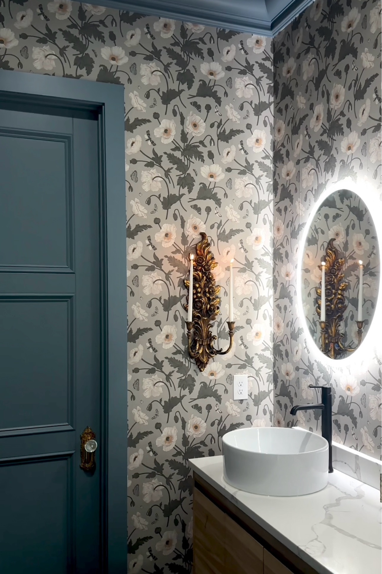 Wallpaper is from Peel and Paper. All color details are on Lutzgohome.com

#LTKHome