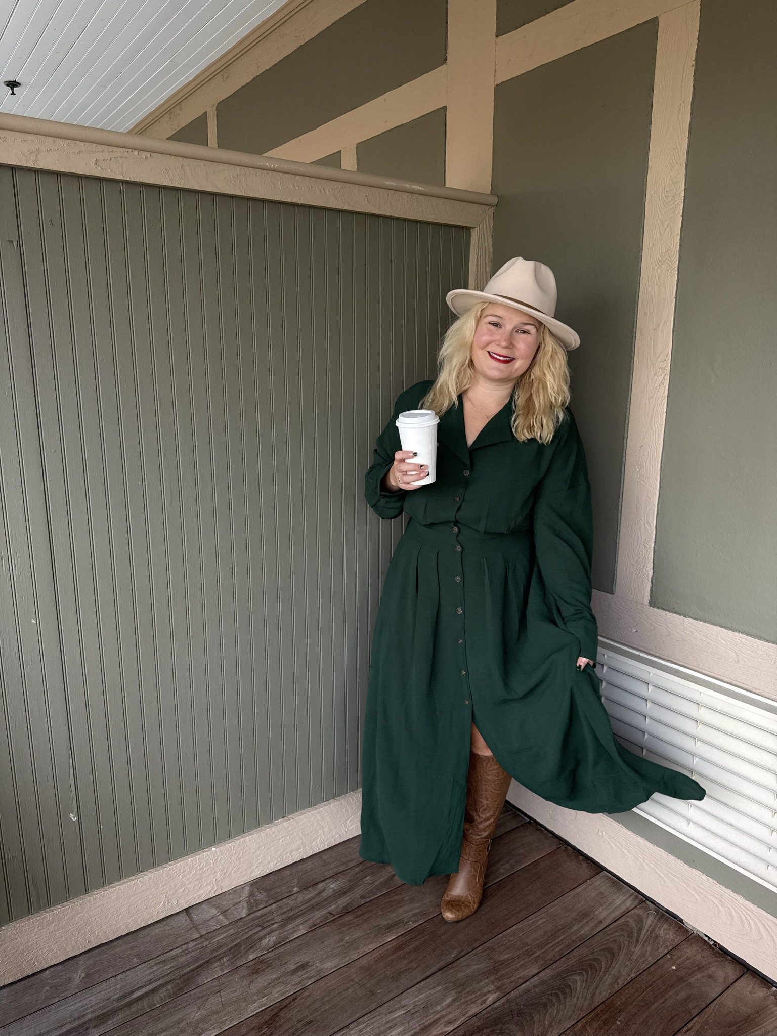 Monday ootd. This green dress is perfect for the holidays. 

#LTKPetite #LTKootd #LTKHoliday