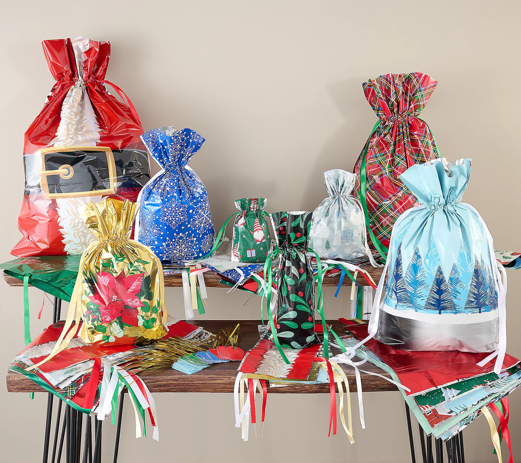 Kringle Express 100-piece Gift Bags & Tags Set | QVC