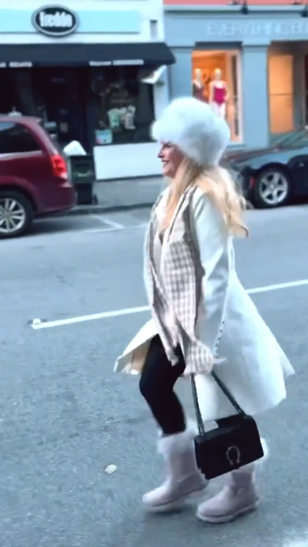 ❄️WINTER COAT: I recently wore my wool coats while visiting Charleston, South Carolina.

❤️The perfect Valentine’s Day outfits for cold weather.

🤍Wearing a small in the white jacket and a medium in the red jacket.

❓Which color do you like better?

🙌🏼Also check out my accessories. Love these scarves, faux fur hat, faux fur gloves and winter boots!


🧥OUTFITS: @amazonfashion
🥾BOOTS: @sorelfootwear



#wintercoat #winterfashion #valentinesday #valentines #valentinesdayfashion #valentinesdaylook #winterootd #amazon #amazonfinds #amazonfashion #founditonamazon #sorel #sorelboots #sorelstyle #street2beachstyle #streetstyle #southcarolina #charleston #charlestonsc #southernlivingmag #southernliving #southernstyle #tampablogger #stpeteblogger #fashionblogger

#LTKSeasonal #LTKOver40 #LTKSaleAlert #LTKU #LTKTravel #LTKstorytime #LTKValentine #LTKNYFW #LTKWorkwear 



