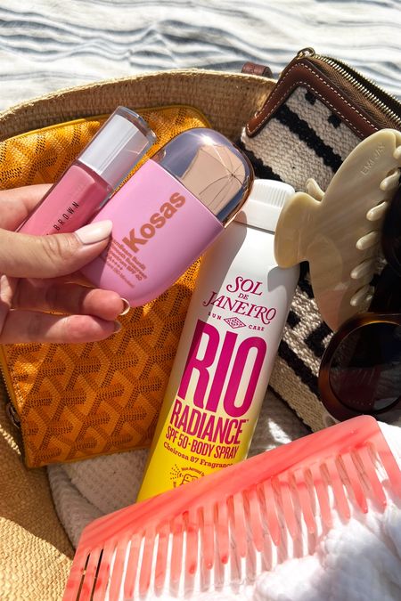 Beach essentials
Bobbi Brown Lip Serum Bare blossom
Kosas DreamBeam Sunlit
Sol de Janeiro Sunscreen


#LTKbeauty
