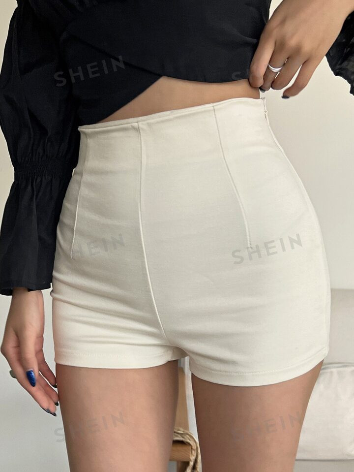 DAZY High Waist Solid Shorts | SHEIN