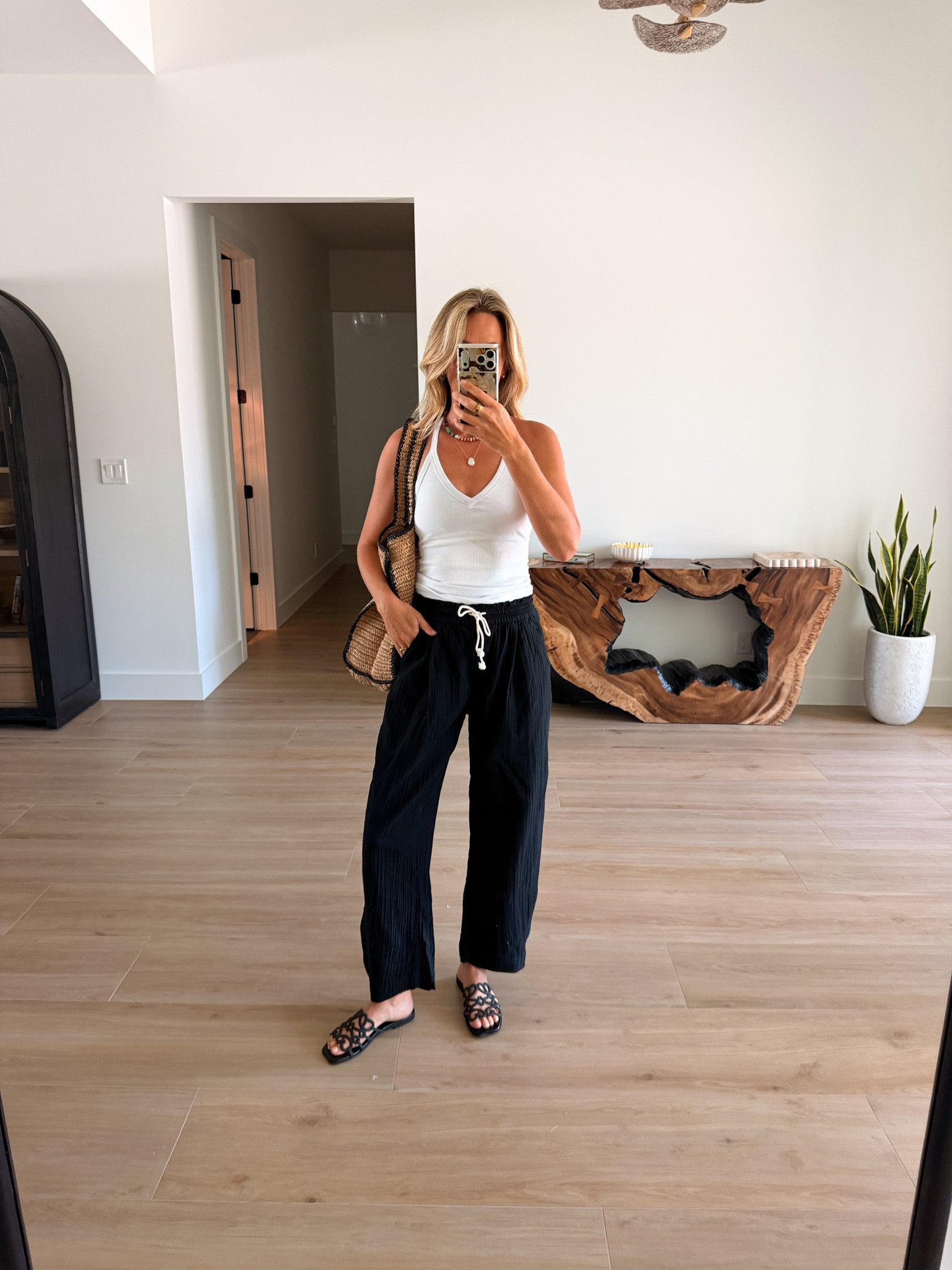 Old navy crinkle gauze  pants

#LTKU #LTKSeasonal #LTKootd