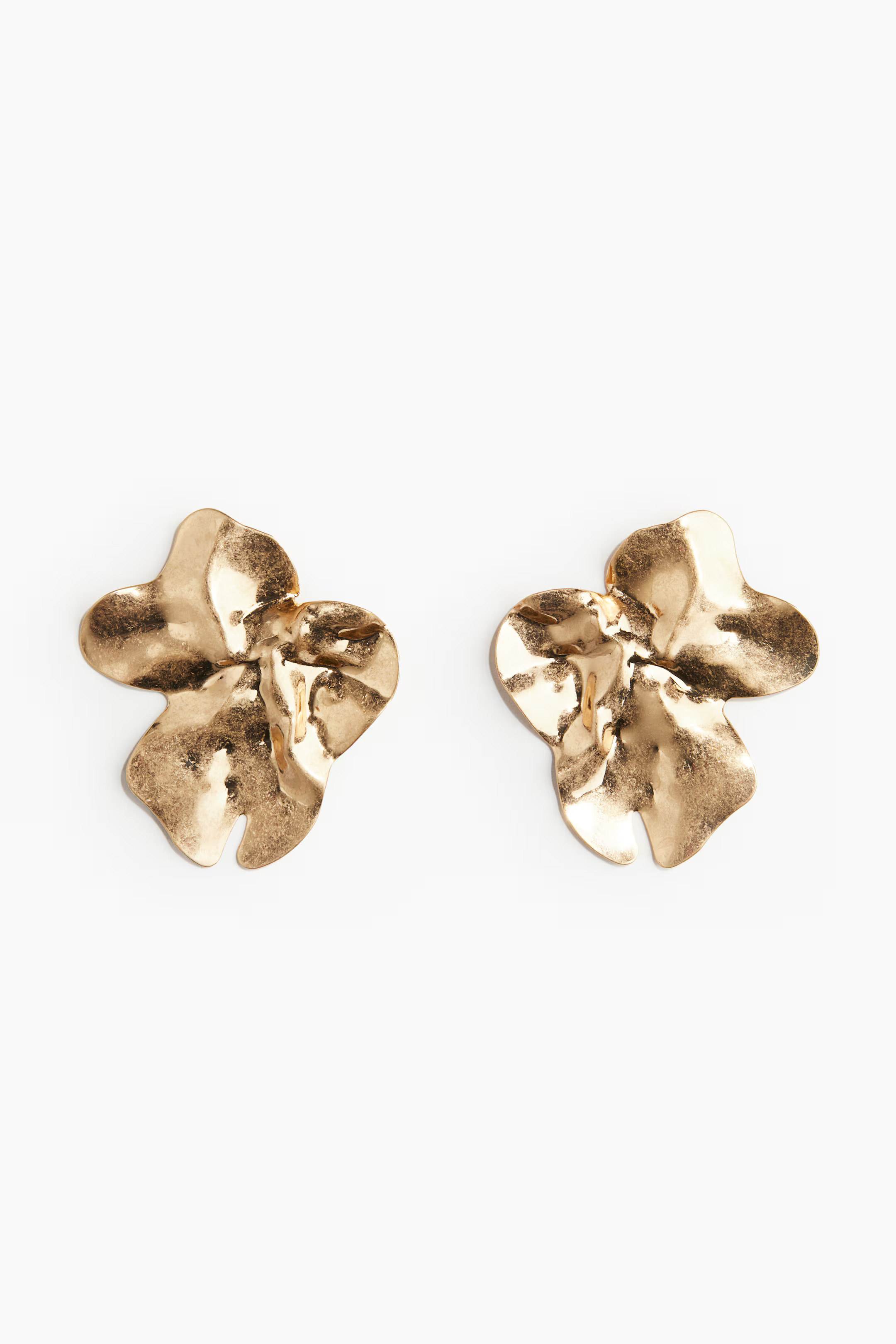 Petal-shaped earrings | H&M (UK, MY, IN, SG, PH, TW, HK)