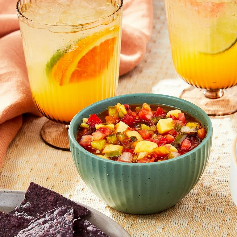 Marketside Sweet Heat Mango Peach Salsa, Gluten-Free, 16 oz, Refrigerated | Walmart (US)