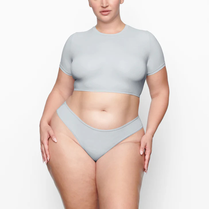 FITS EVERYBODY SUPER CROPPED T-SHIRT | SKIMS (US)