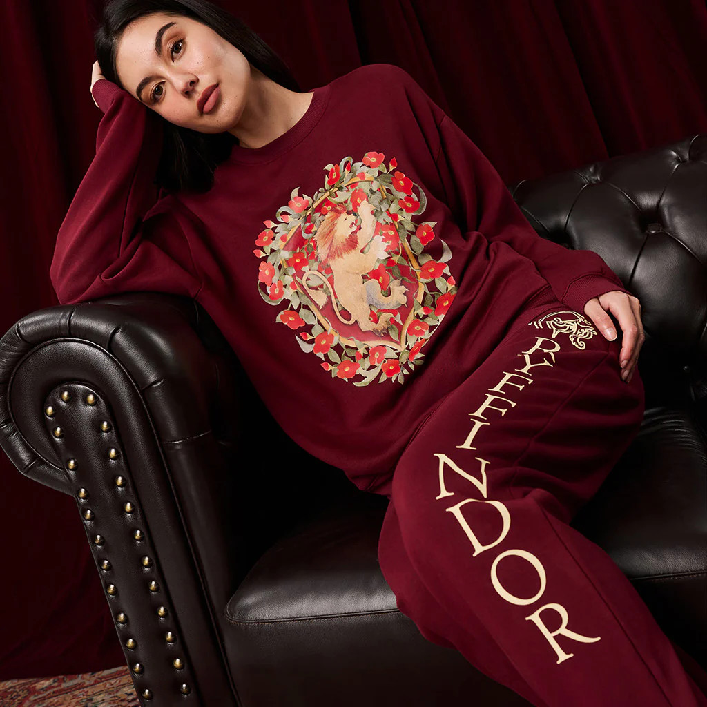 Harry Potter Red Long Gryffindor Varsity League Women's Fleece Sweatshirt Jogger Set | Posh Peanu... | Posh Peanut