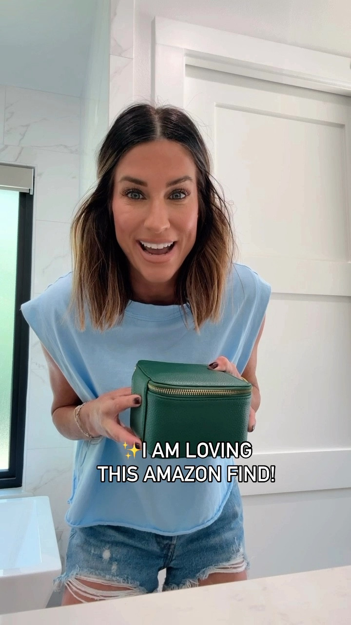 I’m loving this travel jewelry case! It’s right around $20 and is so dang convenient! Comes in several colors, they also have a larger version that I linked here too. 

#LTKTravel #LTKFindsUnder50 #LTKSaleAlert