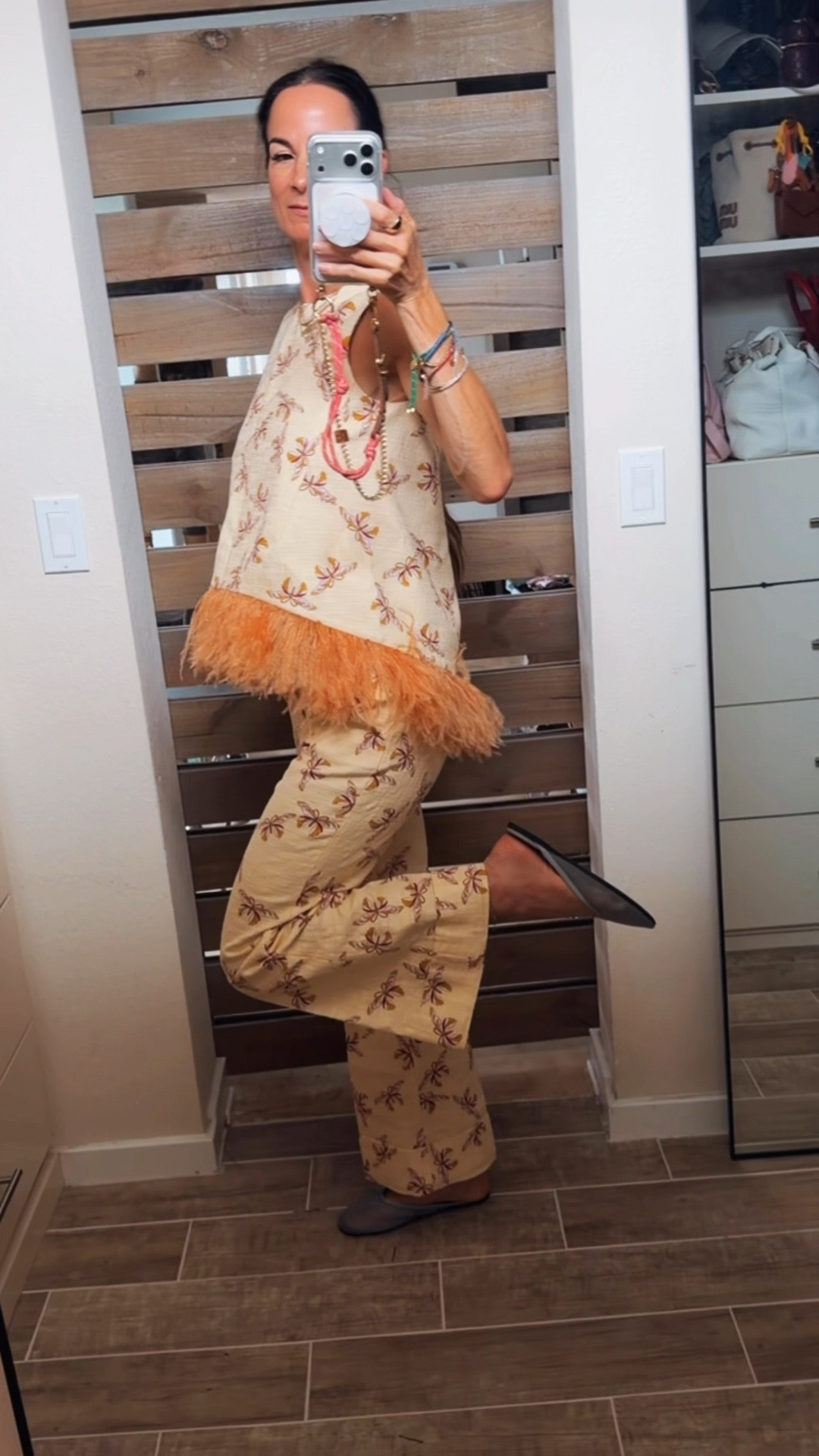 Serving chic with a little extra ✨ because why not?
This set is giving effortless luxe with a playful twist — the print, the movement, the FEATHERS… I mean come on 💁‍♀️

It’s one of those outfits that does all the talking so you don’t have to. Throw it on, add a flat, and suddenly you’re that girl.

Wearing XS

#EffortlessChic #ResortStyle #ElevatedStyle #OOTDInspo #NicoleColeeStyle



#LTKgrwm #LTKdayinmylife #LTKootd