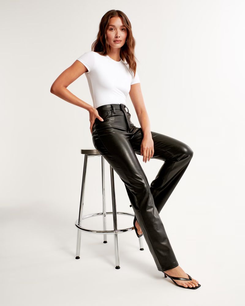 Women's Vegan Leather 90s Straight Pants | Women's Bottoms | Abercrombie.com | Abercrombie & Fitch (UK)
