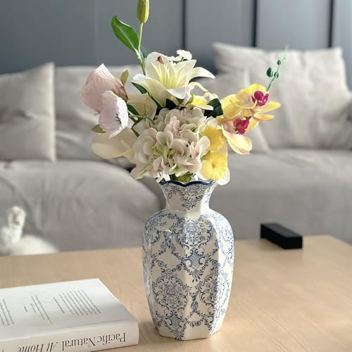Ganwu Vintage Blue and White Porcelain Ceramic Vase, Decorative Vase for Centerpiece Living Room Entrance Chinoiserie Home Decor (3.94 * 3.94 * 9.45inch) | Amazon (US)