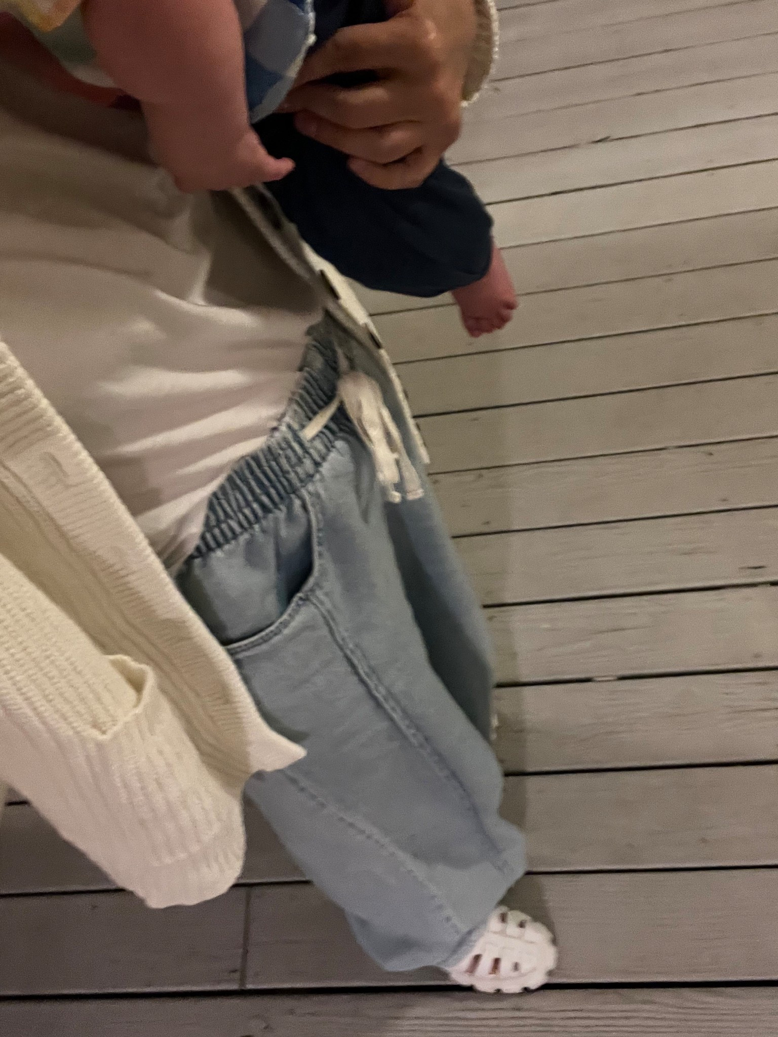 Summer nights, casual vibes 