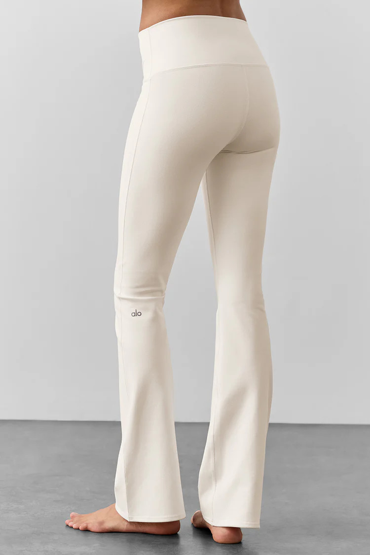 Airbrush High-Waist Bootcut Legging | Alo Yoga (US)