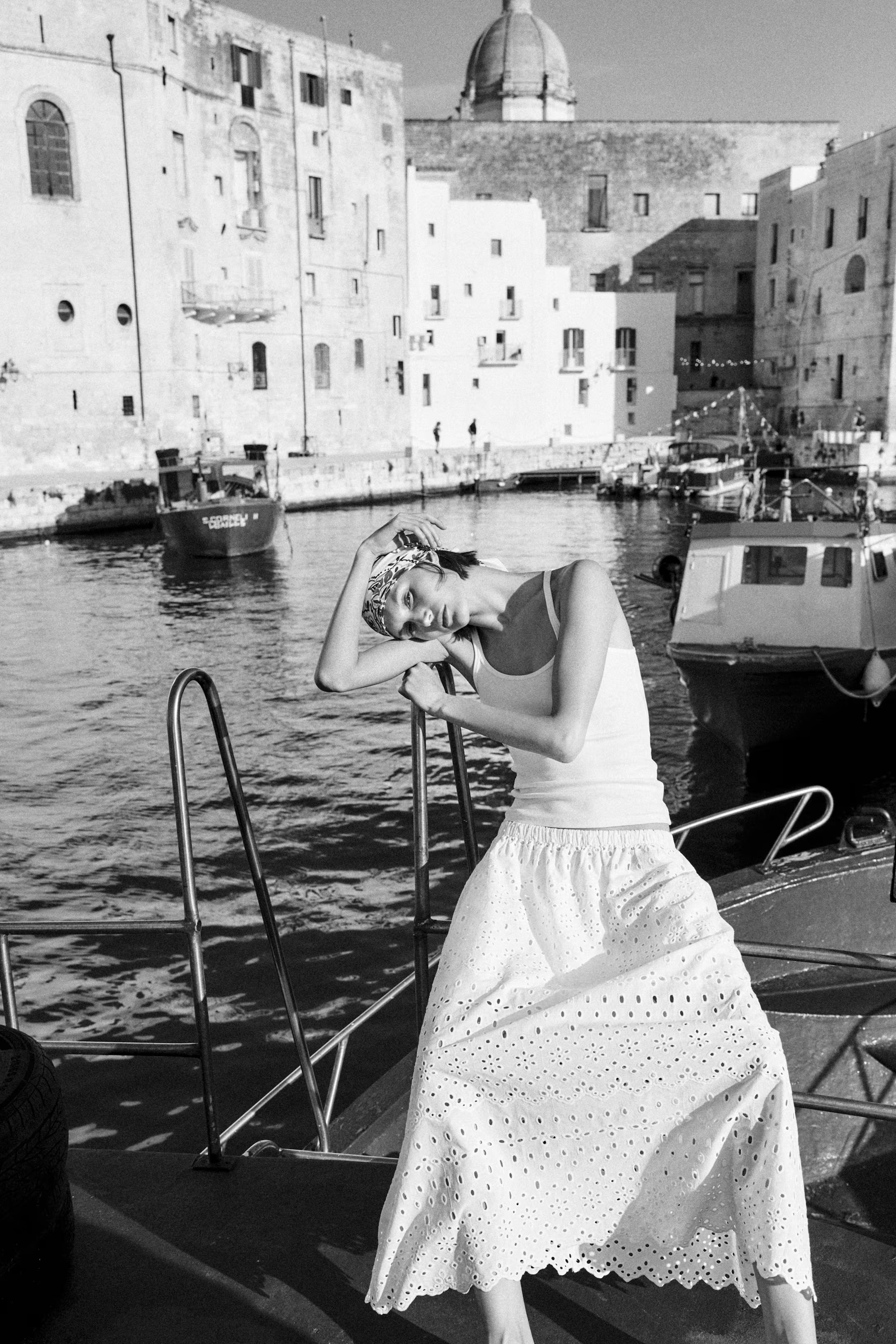 Skirt with Eyelet Embroidery | H&M (US + CA)